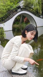 亦晨吖