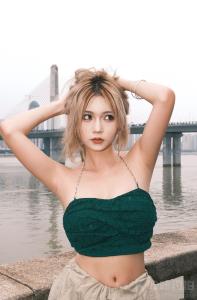 L