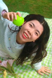倾城一笑