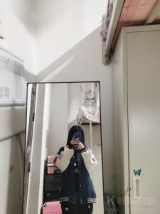 着婚纱献齐.