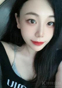 小A