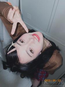丽丽很困