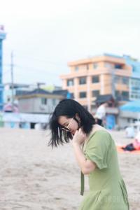 女摄影萌笙