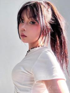 Una