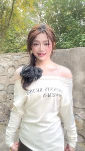 美女今天睡饱