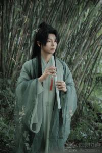 只会按快门的