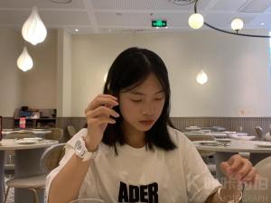 有钱大美女