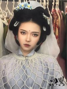 洛翼