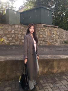 美女今天睡饱