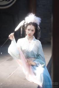 不爱哭摄影师