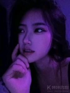 小D