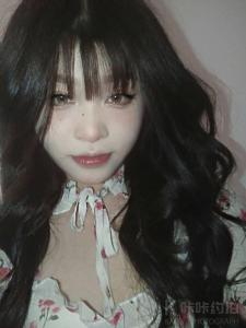 椰子味的月月
