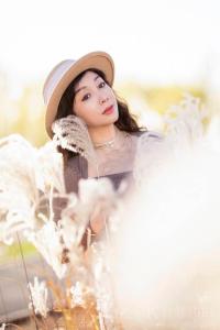 李  